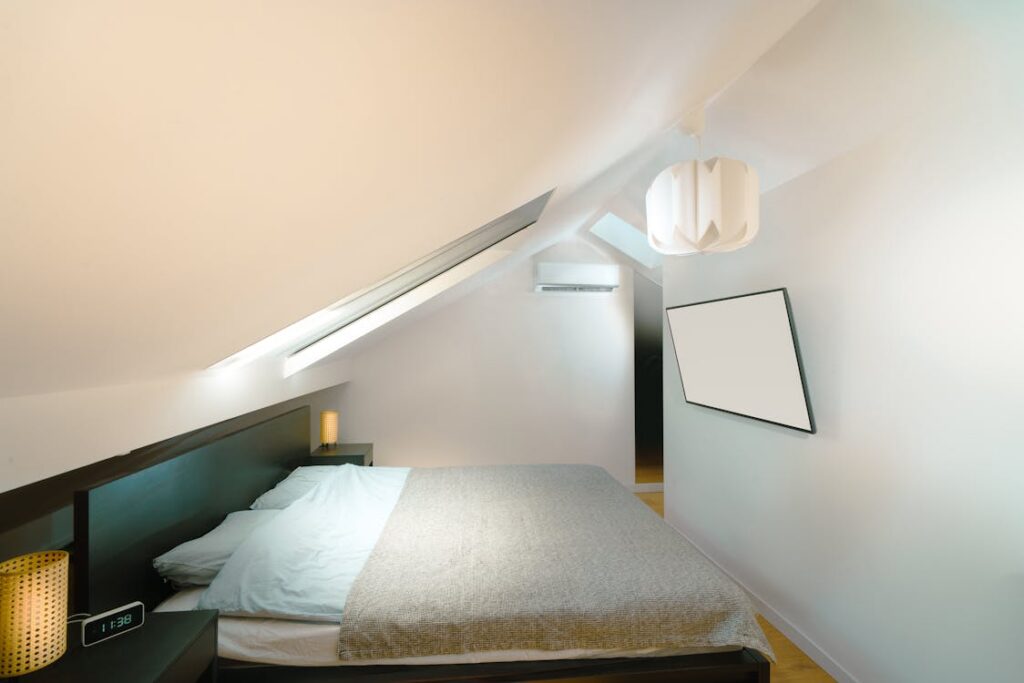An image of a bedroom